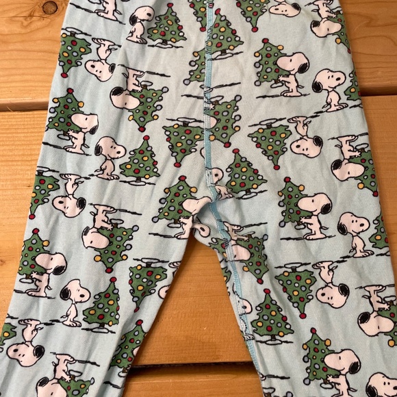 Hanna Anderson Snoopy Christmas Tree Pajama Set Size 130 (8 US) Organic - Picture 3 of 8